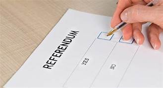 Referendum, opzione elettori residenti all'estero per esercizio al voto