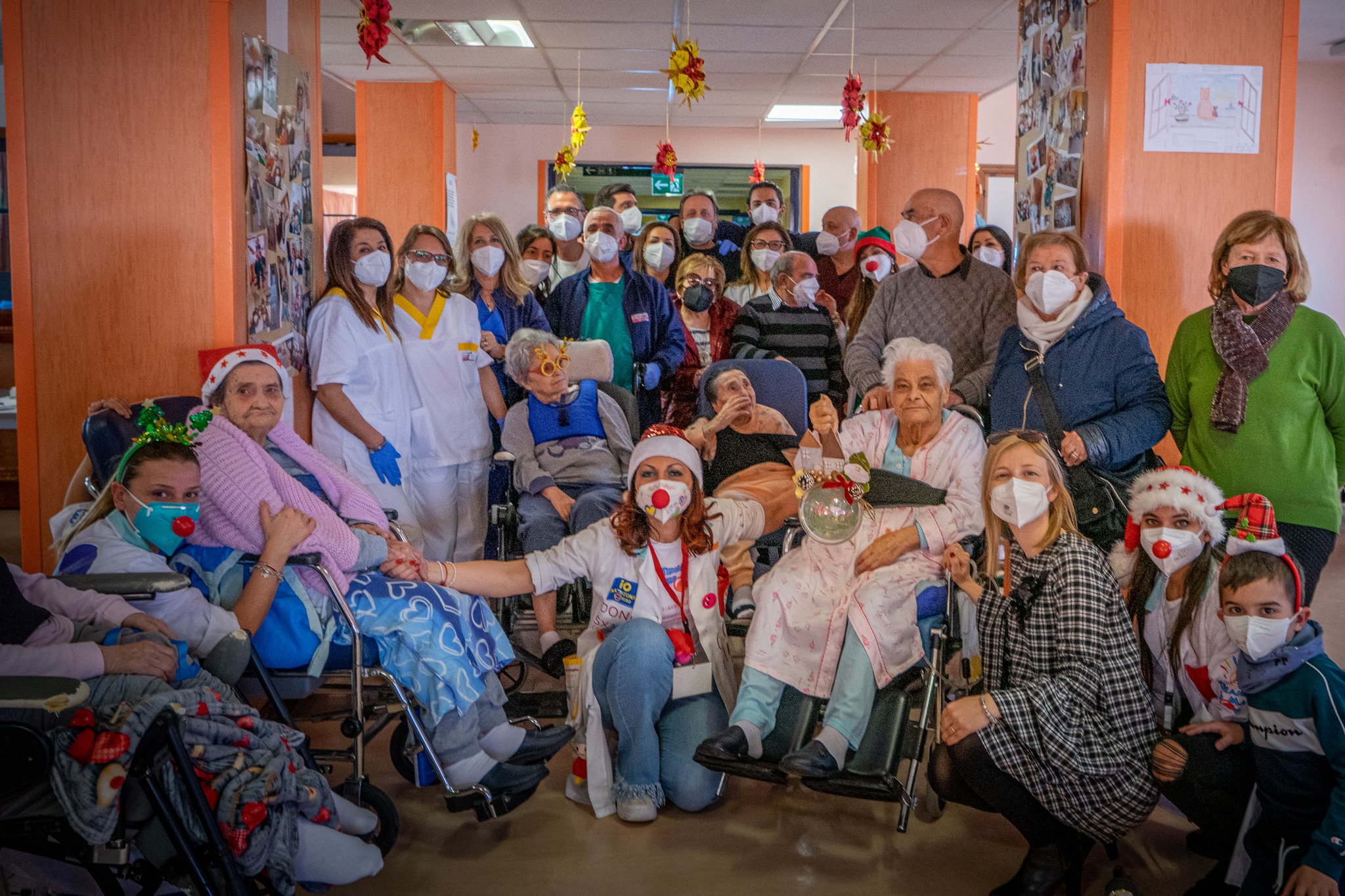 A monte sant'angelo “l’amore non va in vacanza”, festa nelle strutture socio-sanitarie della città per “natale con i nonni”