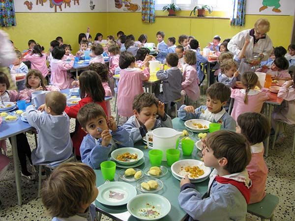 Bando  buoni mensa gratuiti alle famiglie in difficoltà