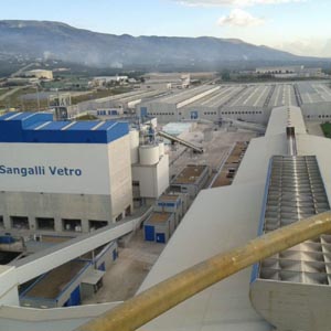 Vertenza Sangalli vetro, il sindaco di Monte Sant’Angelo d’Arienzo annuncia: “C’è un acquirente”