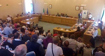Consiglio comunale: “solidarietà al vicesindaco fusilli”